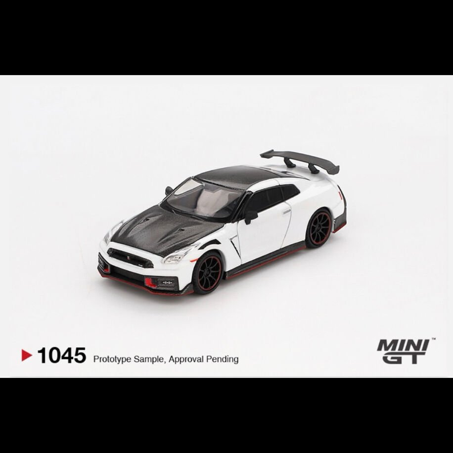 Mini Gt 1045-Nissan GT-R Nismo 2024 Brilliant White Pear