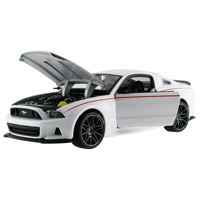 Maisto 1/24 2014 Ford Mustang Street Racer