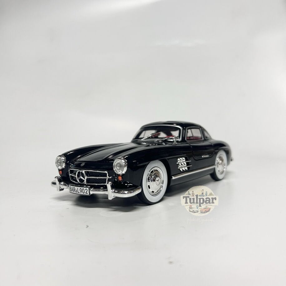 Chen Zhi Mercedes Benz 300SL