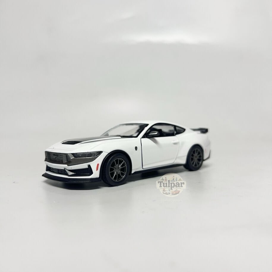 Kinsmart Ford Mustang Dark Horse 2024