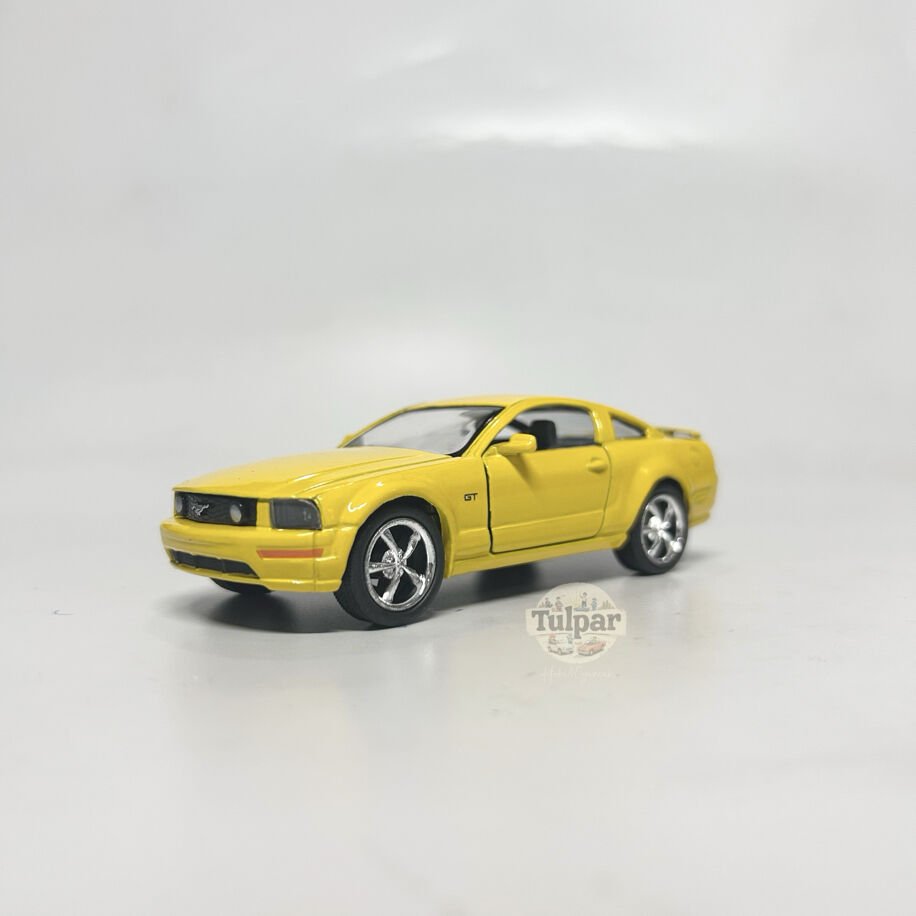 Kinsmart Ford Mustang GT 2006