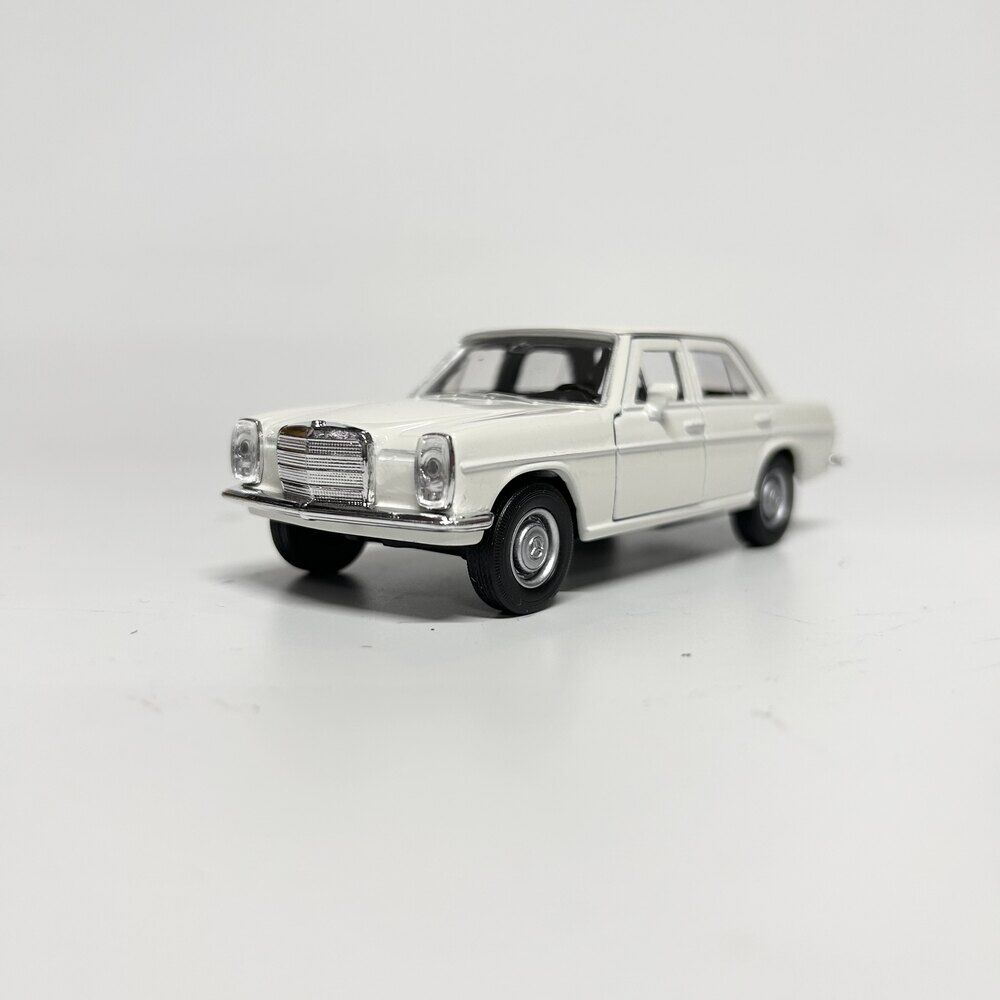 Welly Mercedes Benz 220