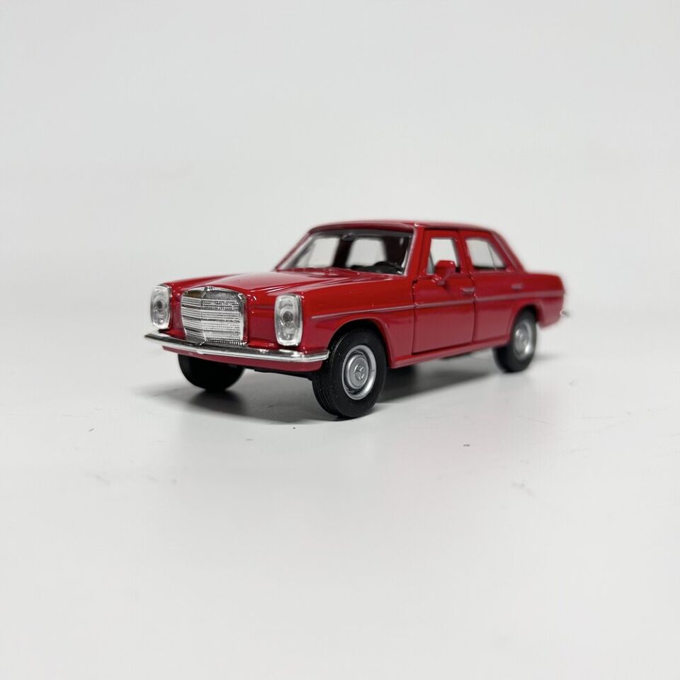Welly Mercedes Benz 220