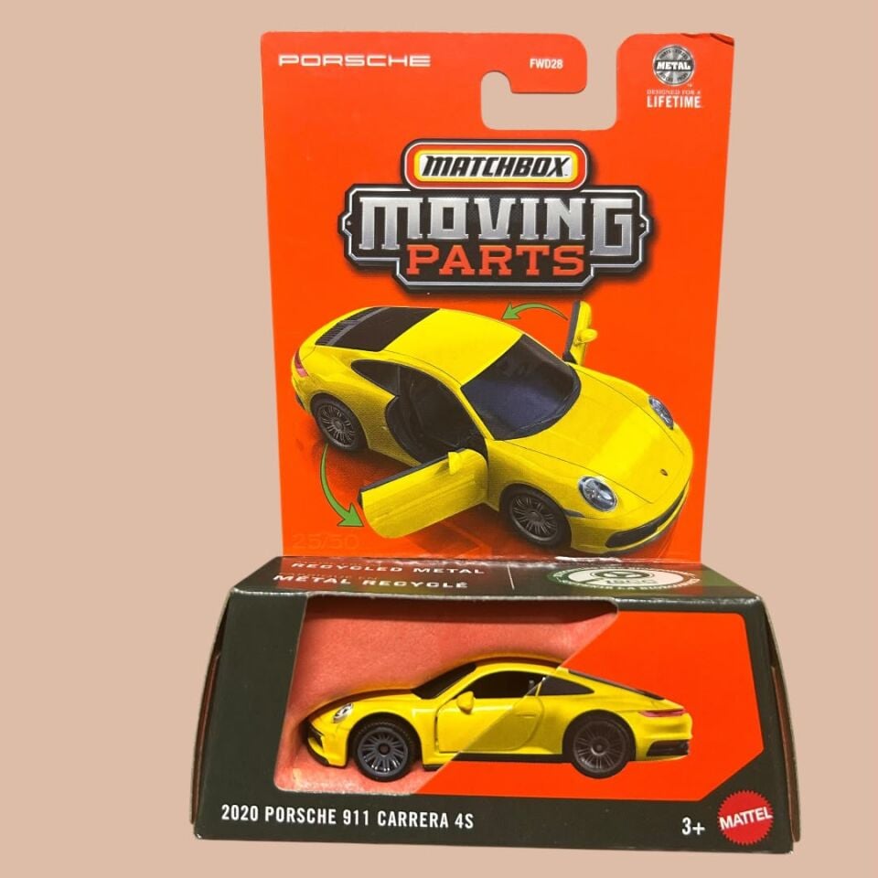 Matchbox Moving Parts 2020 Porsche 911 Carrera 4S